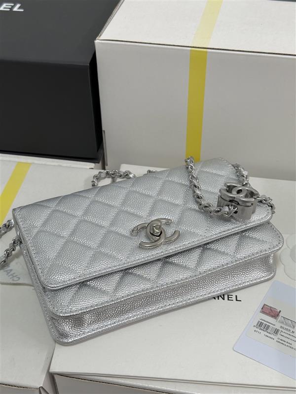 2026127205141989 700